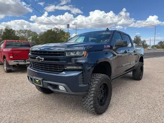 2020 Chevrolet Silverado 1500 photo 2