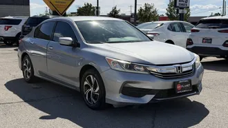 2017 Honda Accord photo 3