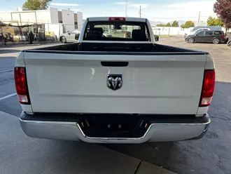 2022 RAM 1500 Classic SLT photo 6