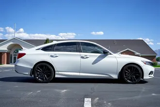 2020 HONDA ACCORD photo 4