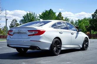 2020 HONDA ACCORD photo 5