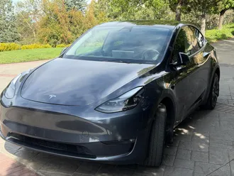 2023 Tesla Model Y photo 2