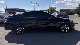 2023 Hyundai Elantra Hybrid photo 4