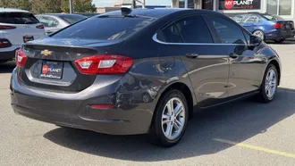2017 Chevrolet Cruze photo 5