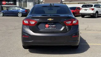 2017 Chevrolet Cruze photo 6