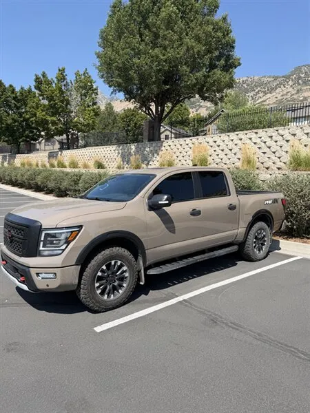 2024 Nissan Titan SV SV