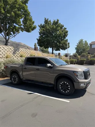 2024 Nissan Titan SV photo 3