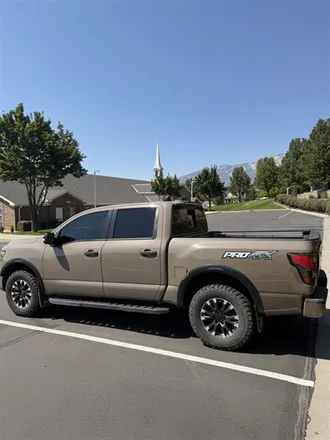 2024 Nissan Titan SV photo 5