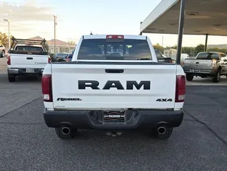 2018 Ram 1500 Crew Cab photo 4