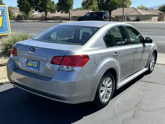 2010 Subaru Legacy photo 4