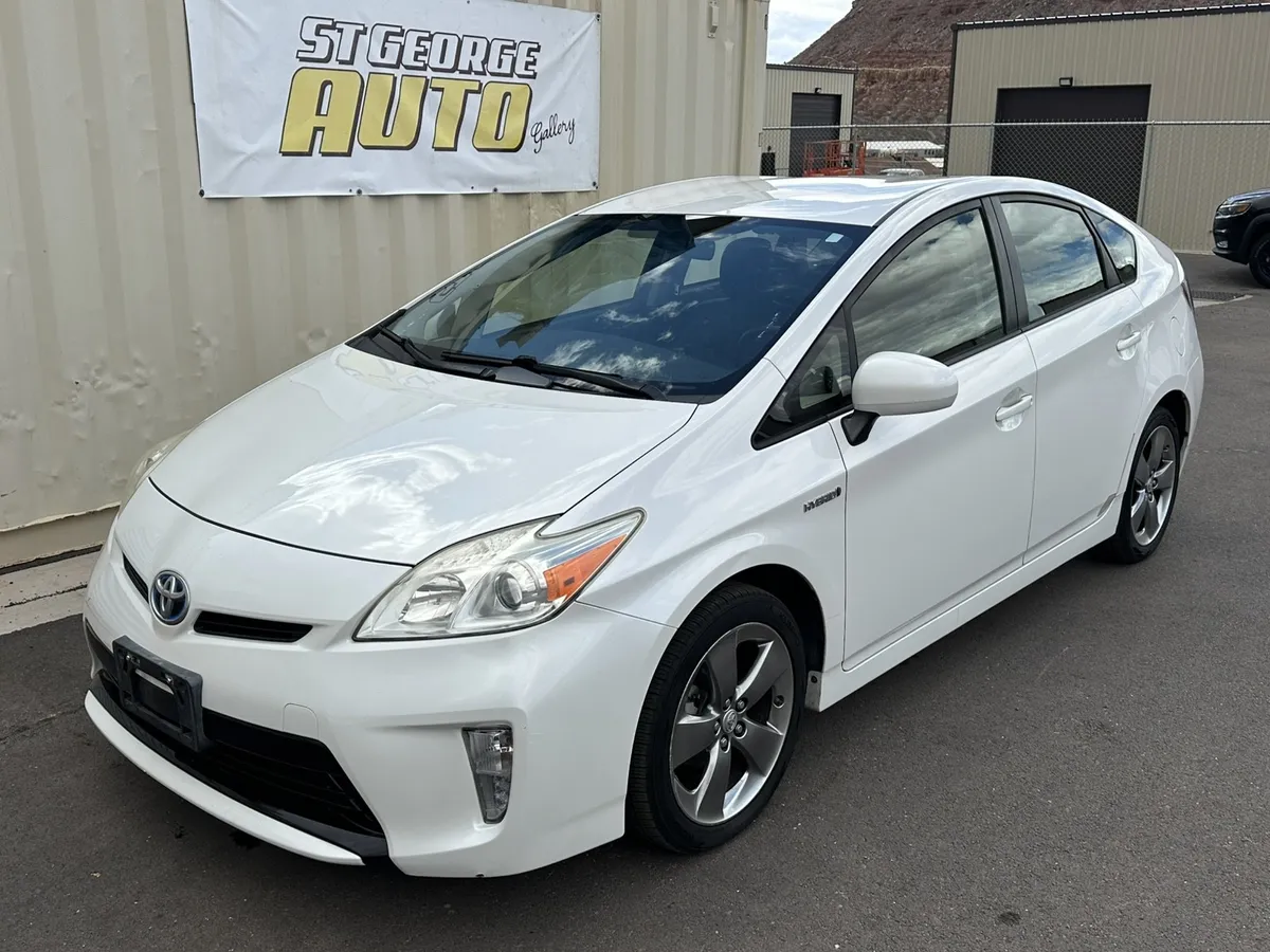 2013 Toyota Prius Three