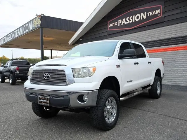 2009 Toyota Tundra CrewMax SR5 Pickup 4D 5 1/2 ft