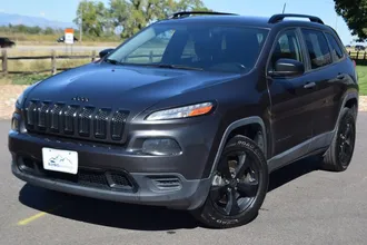 2017 Jeep Cherokee photo 5