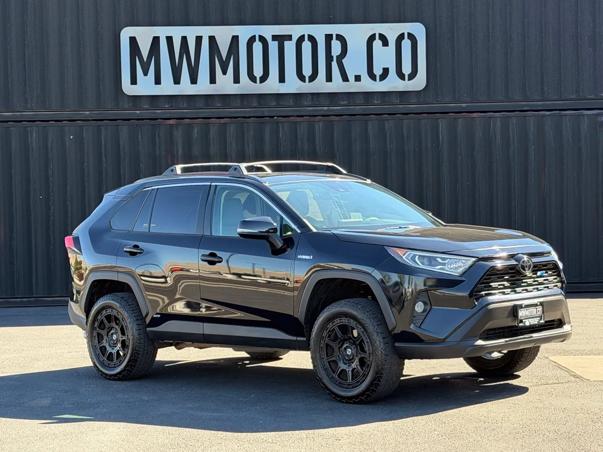 2021 Toyota RAV4 Hybrid XLE