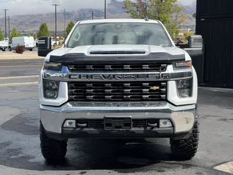 2021 Chevrolet Silverado 2500HD photo 2
