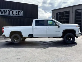 2021 Chevrolet Silverado 2500HD photo 3