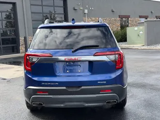 2023 GMC Acadia photo 5