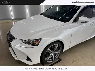 2018 Lexus IS photo 4