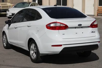 2015 Ford Fiesta photo 5