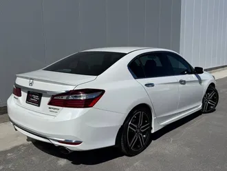 2017 Honda Accord photo 5