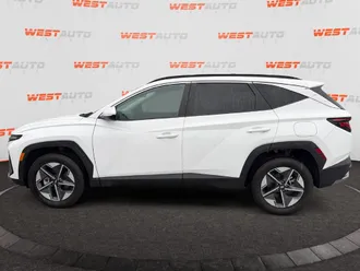 2025 Hyundai Tucson photo 2