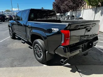 2025 Toyota Tacoma TRD Sport photo 5