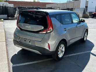 2023 Kia Soul LX photo 7