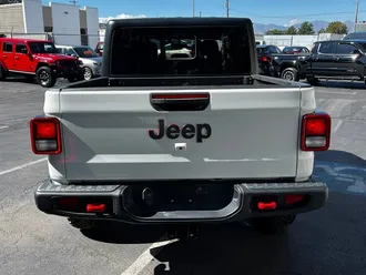 2022 Jeep Gladiator Rubicon photo 6