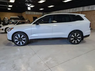 2025 Volvo EX90 Performance Ultra photo 7