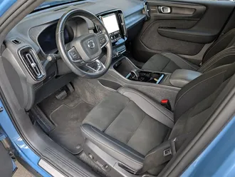 2023 Volvo C40 Recharge Twin Ultimate photo 2
