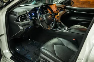 2021 TOYOTA CAMRY photo 7