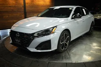 2023 NISSAN ALTIMA photo 2