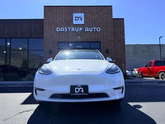 2022 Tesla Model Y photo 2