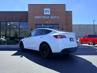 2022 Tesla Model Y photo 5