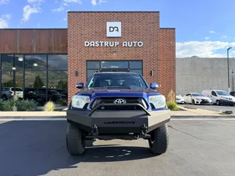 2014 Toyota Tacoma photo 2