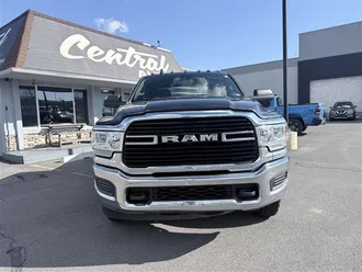 2021 RAM 3500 photo 2