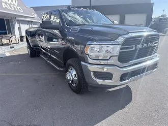 2021 RAM 3500 photo 3