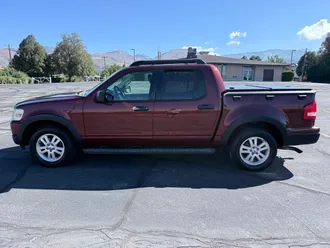 2010 Ford Explorer Sport Trac photo 2