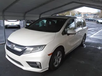 2019 Honda Odyssey photo 2
