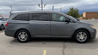 2011 Honda Odyssey photo 4