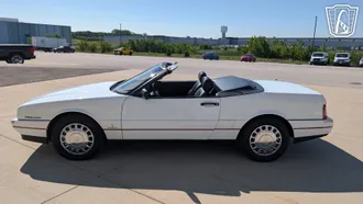 1993 Cadillac Allante photo 5