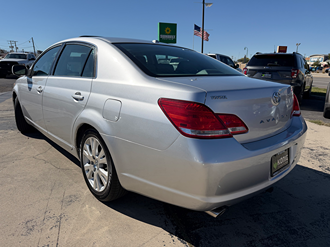 2010 Toyota Avalon photo 3