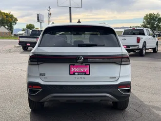 2026 Volkswagen Taos photo 4
