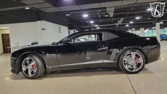 2010 Chevrolet Camaro photo 2