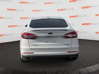 2020 Ford Fusion photo 4