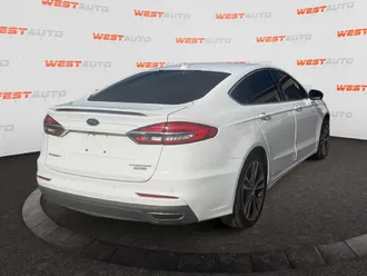 2020 Ford Fusion photo 5