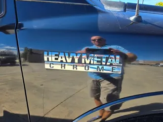 2010 Nissan Titan Crew Cab photo 5