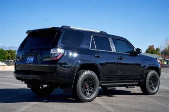2021 TOYOTA 4RUNNER photo 5