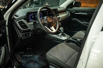 2026 KIA SELTOS photo 7