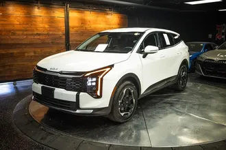 2026 KIA SPORTAGE HYBRID photo 2